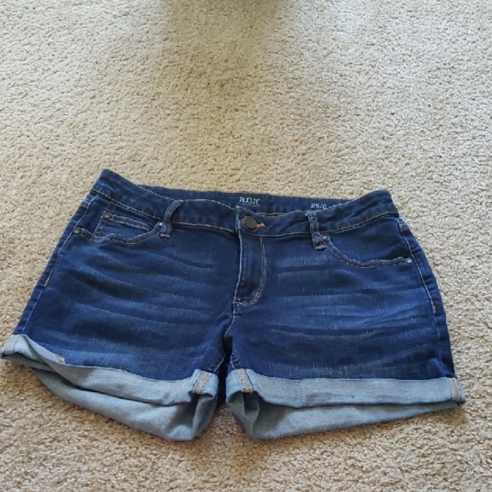 A.n.a. A New Approach 8 29 Jean Denim Shorts Cuffed